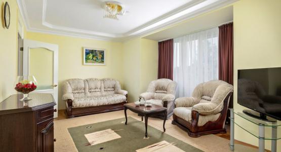 Гостиная 2 местного 2 комнатного Люкса, Люкс-корпус в санатории Кругозор. Кисловодск