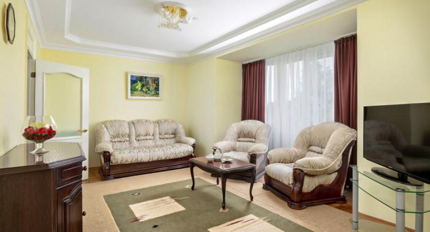 Гостиная 2 местного 2 комнатного Люкса, Люкс-корпус в санатории Кругозор. Кисловодск