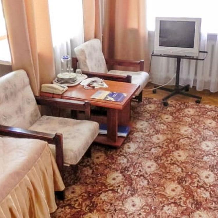 Интерьер 2 местного 1 комнатного Эконом, Коттедж 1 санатория Кругозор в Кисловодске