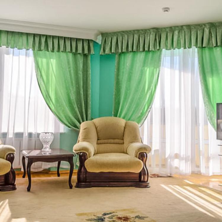 Гостиная 2 местный 2 комнатный Люкс с балконом, Люкс-корпус в санатории Кругозор. Кисловодск